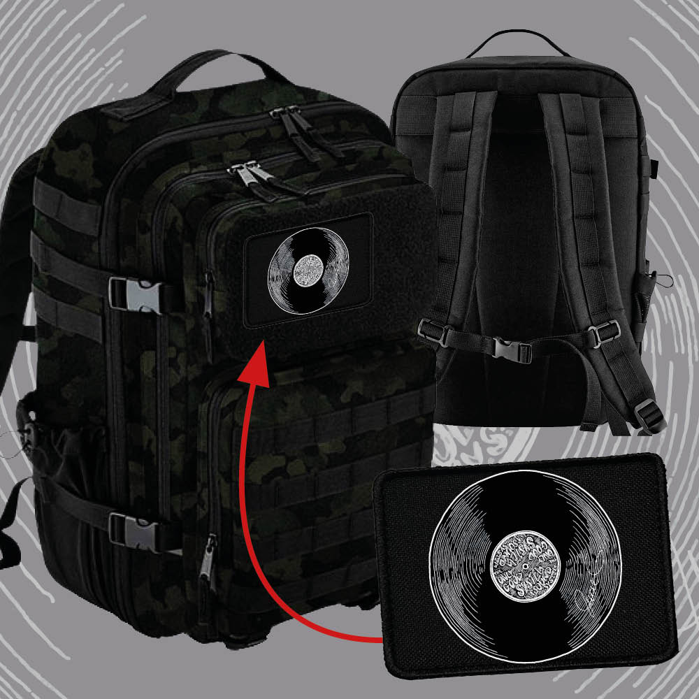 Batoh s vyměnitelnými patchemi 35L